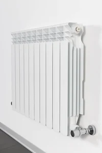 Радиатор алюминиевый Helyos EVO 500(578)x80 мм 0.33 л PN20 (1 секция)  RADIATORI2000 3