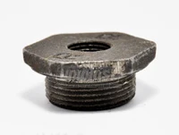 Заглушка проходная для радиатора D. 1.1/4" x 1/2" правая чугун ST 2
