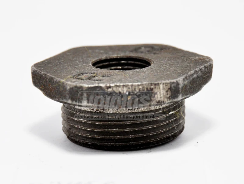 Заглушка проходная для радиатора D. 1.1/4" x 1/2" правая чугун ST 2