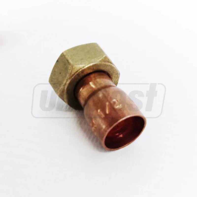Переход для меди D. 12 x 1/2" М (под скрутку) 3