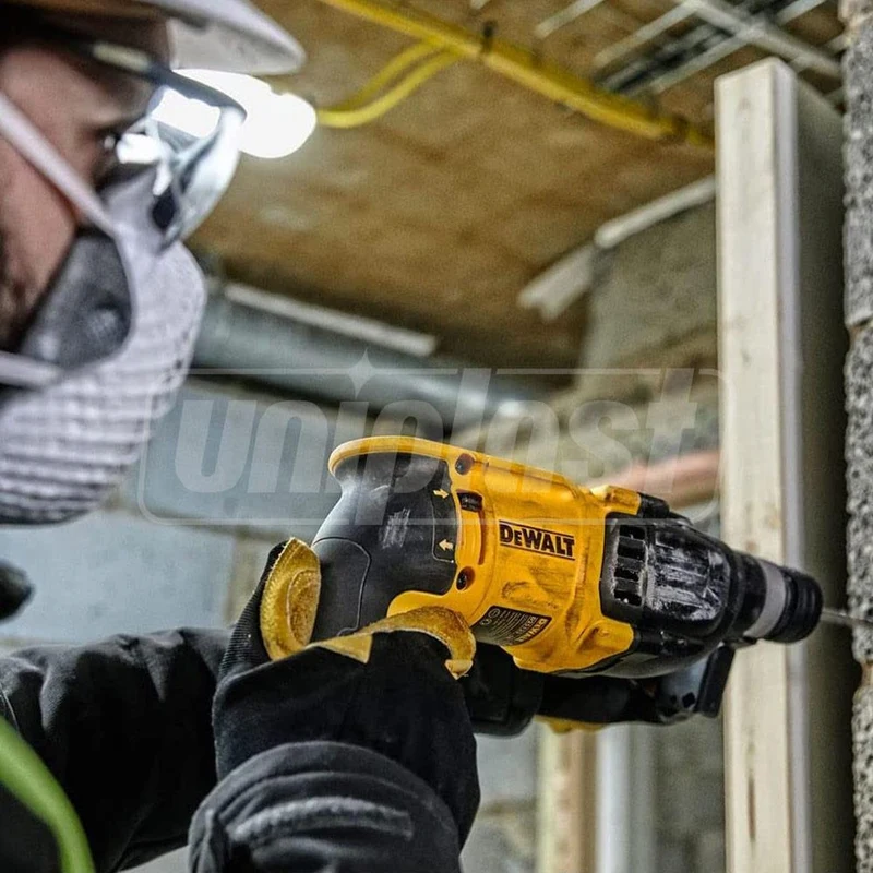 Ciocanul rotopercutor D25133K-QS SDS-plus 2.6J 800W  DEWALT 4