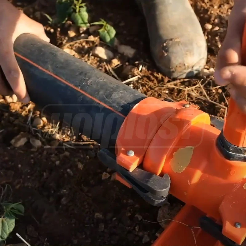 Teava de irigatii cu prindere rapida din plastic D. 75 PN5 L=6 m (cu dungi portacalii)  ASB 2