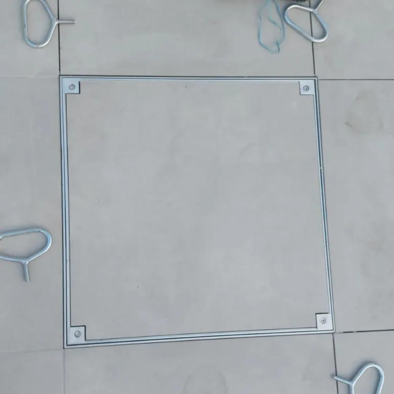 Capac pentru camin de vizitare aliminiu patrat 500x500x25 mm A15 (invizibil) 3
